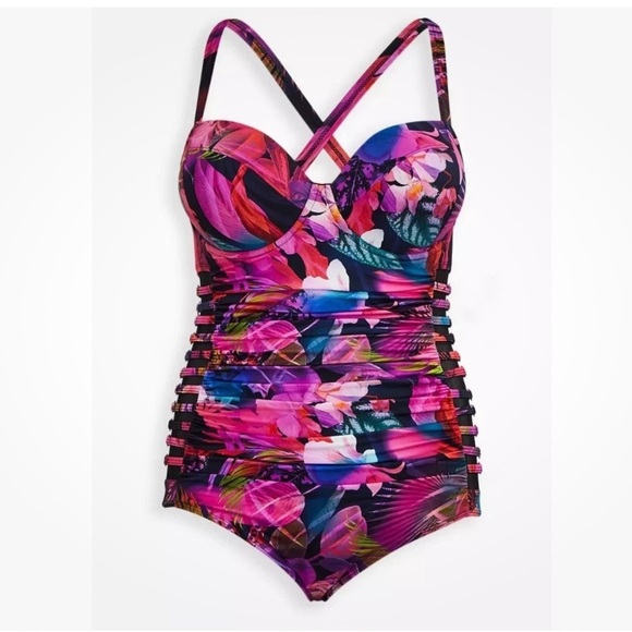 Torrid Slim Fix One Piece Underwire Swimsuit Lattice Sides Push Up Size 4/DD-F - Picture 1 of 11